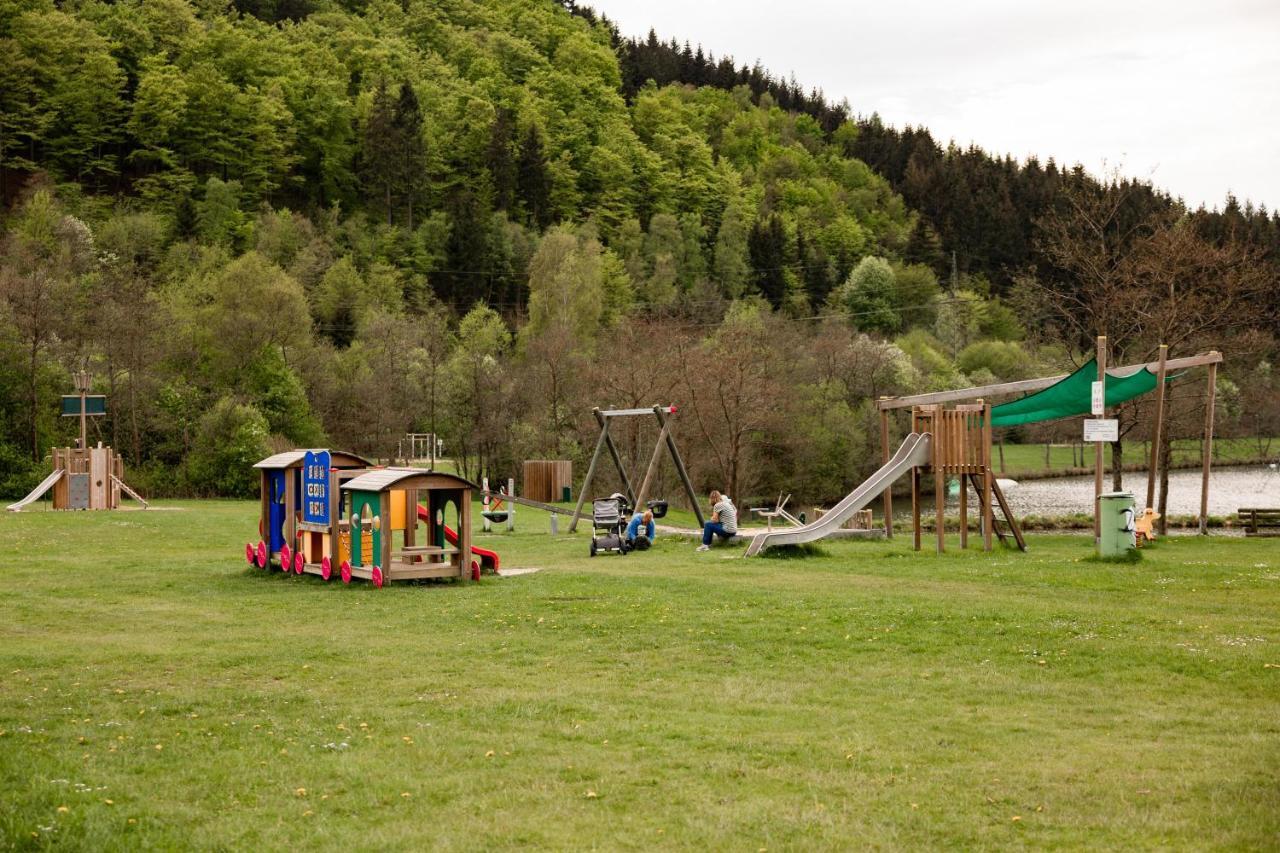 Ferienwohnung Am See - Sport Und Erholung - Wlan Winterberg Exteriér fotografie